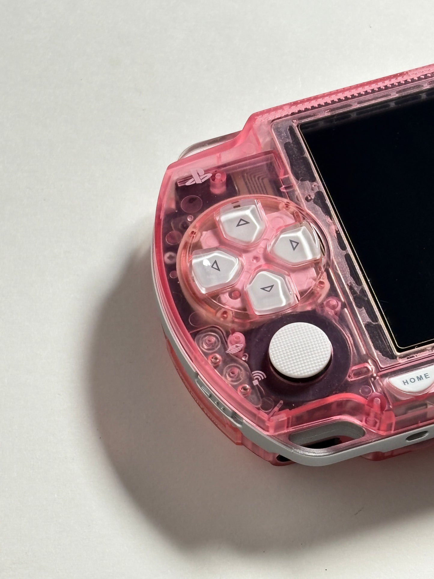 PSP 1000 - Transparent Pink w white buttons