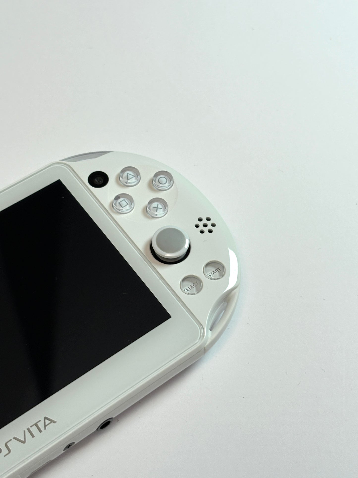 PS VITA 2000 - White