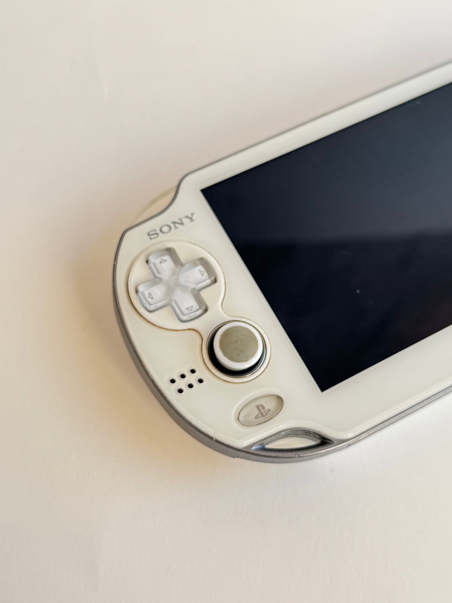 PS VITA 1000 - White