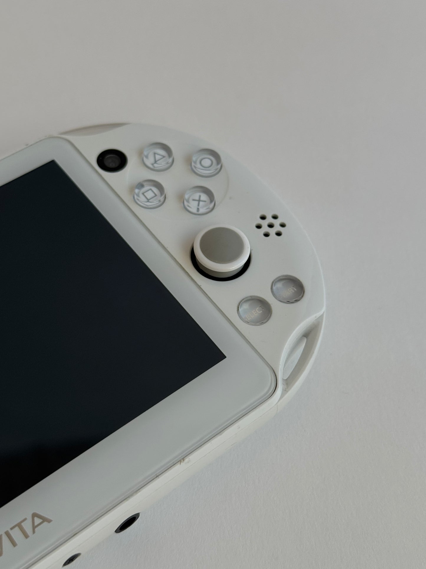 PS VITA 2000 - White