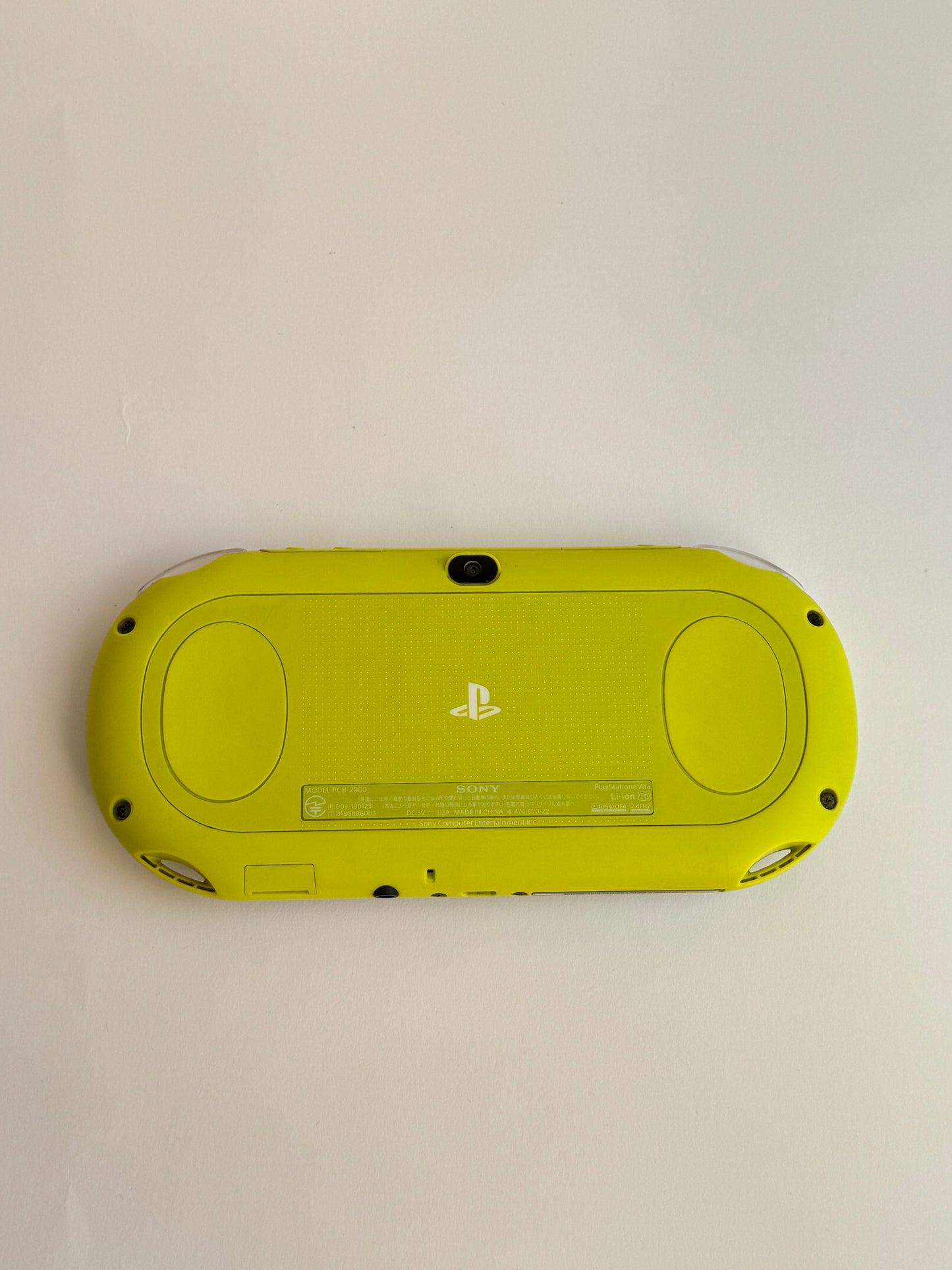 PS VITA 2000 - Lime Green