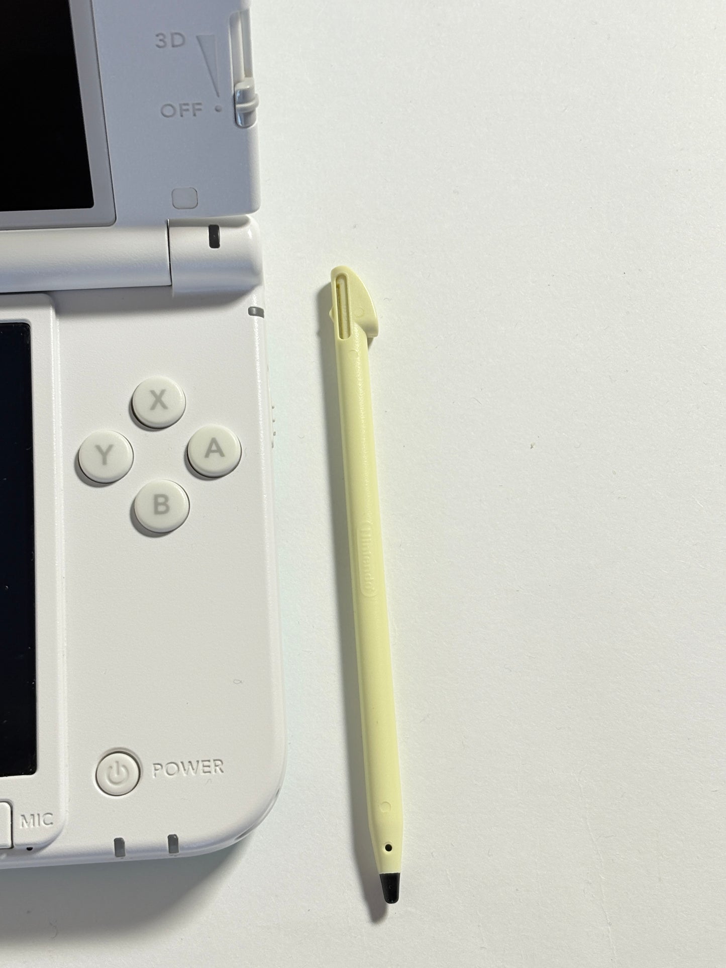 Nintendo 3DS LL - Mint and White