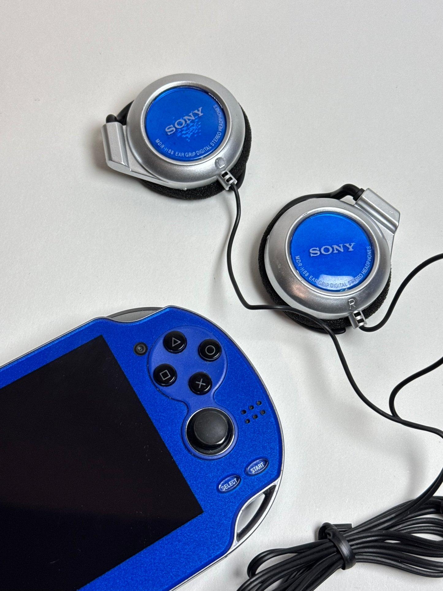 Sony headphones - MDR H88