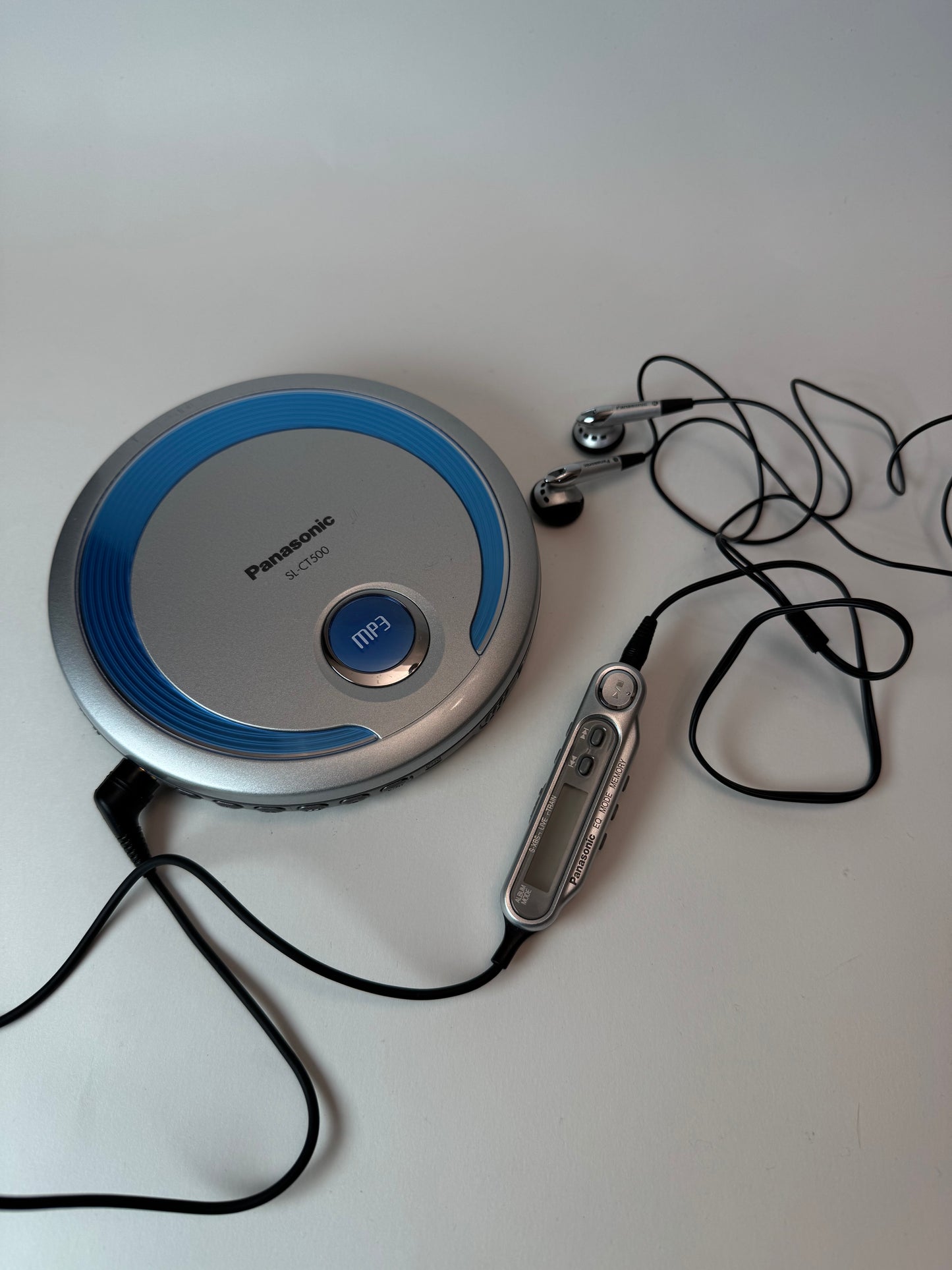 CD player -  Panasonic CT 500