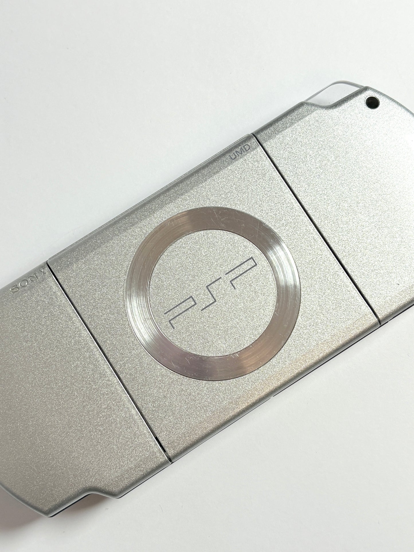 PSP 2000 - Silver