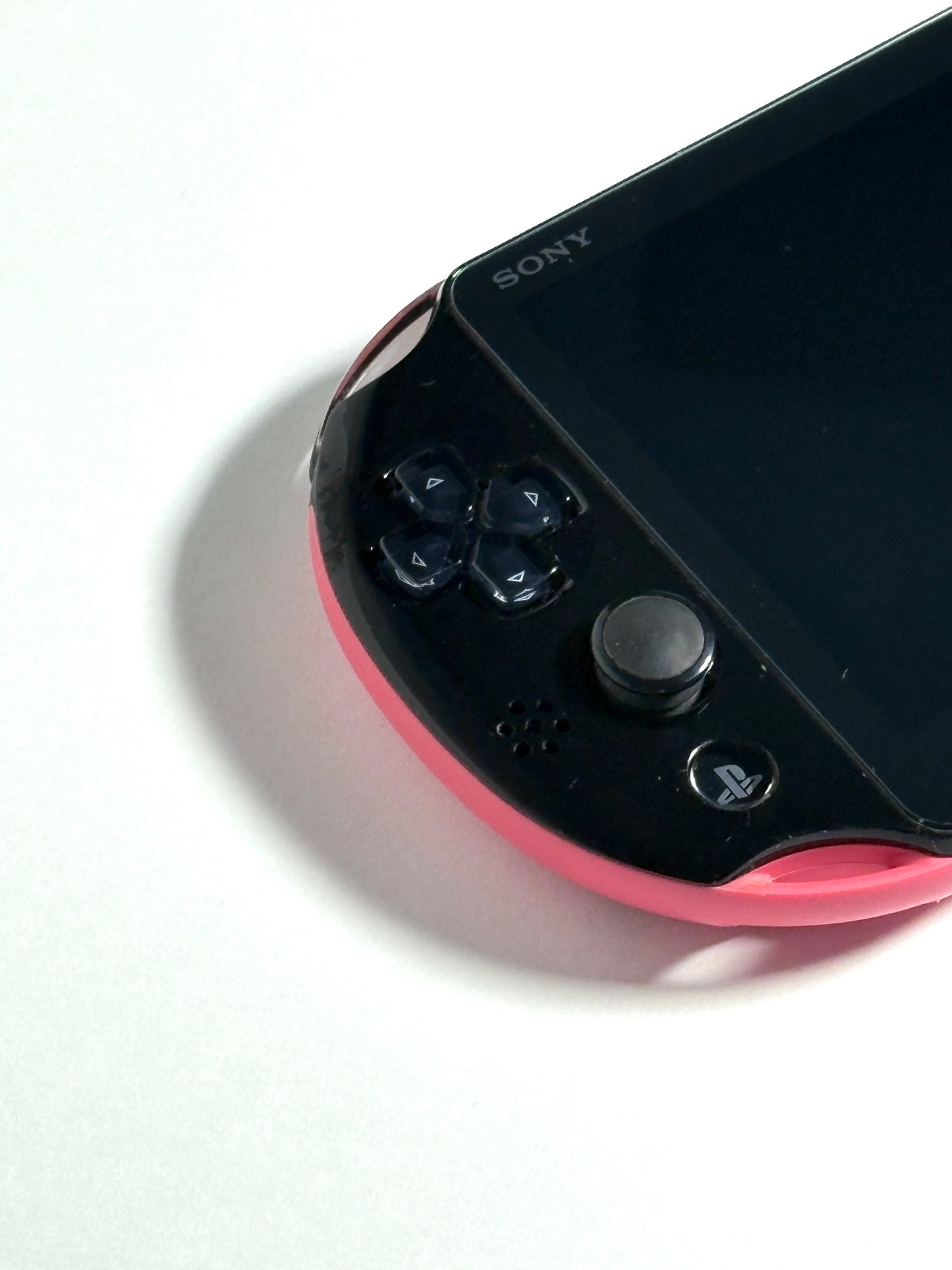 Ps Vita 2000 - Pink and Black
