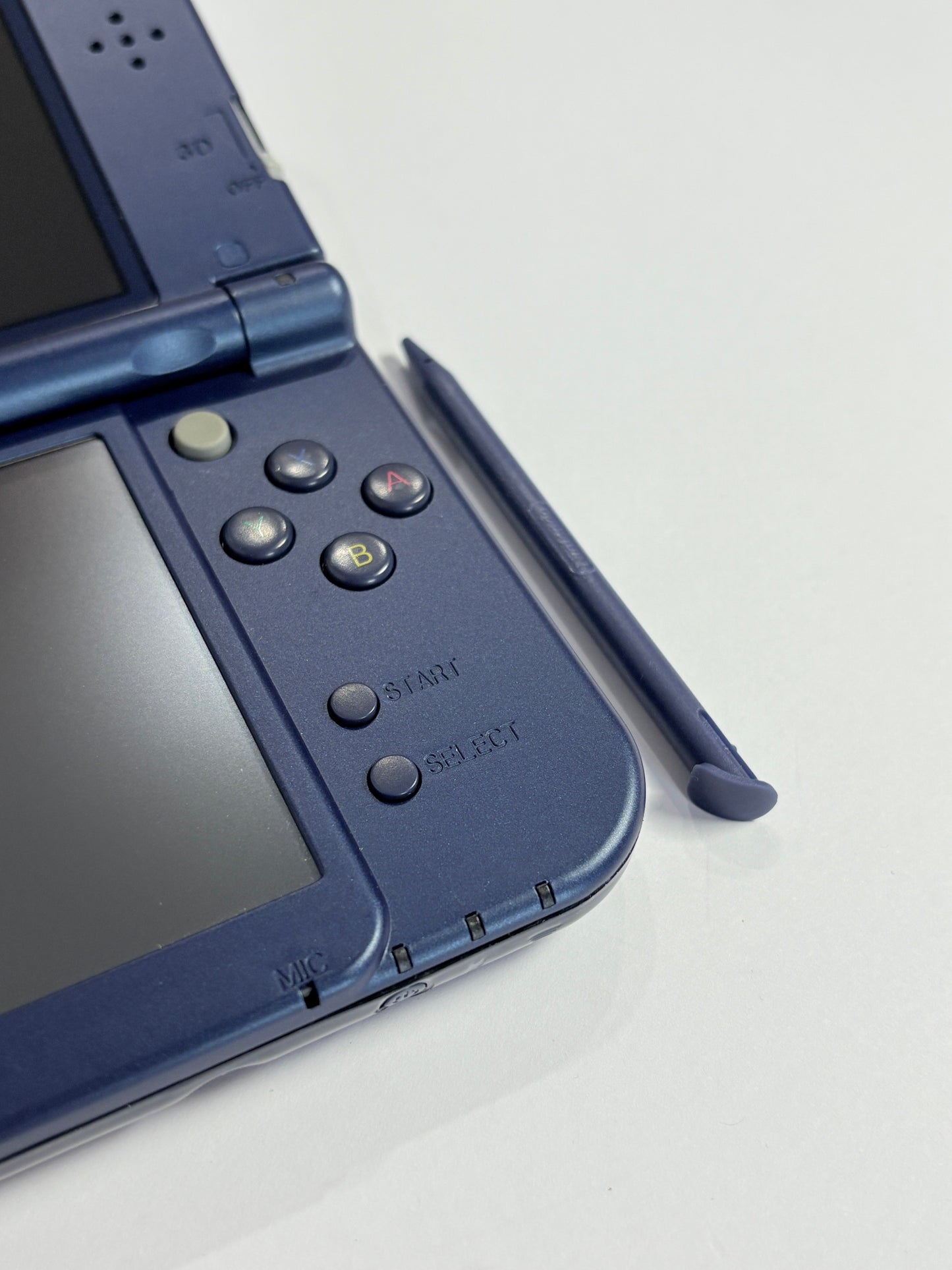 NEW Nintendo 3DS LL - Dark blue
