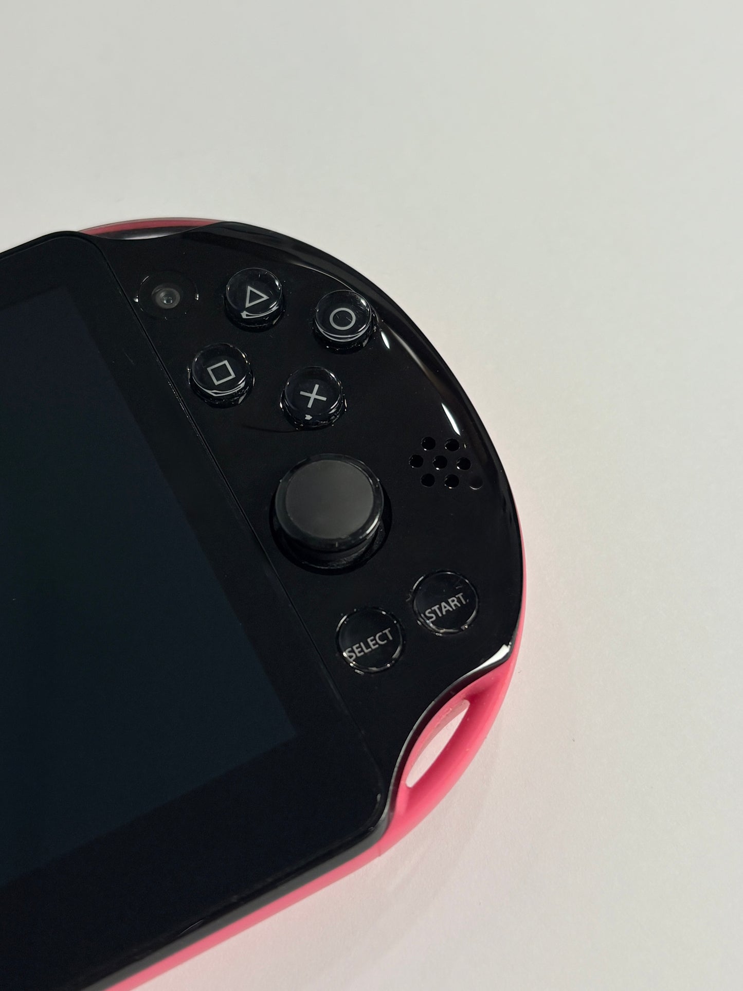 Ps Vita 2000 - Red and Black