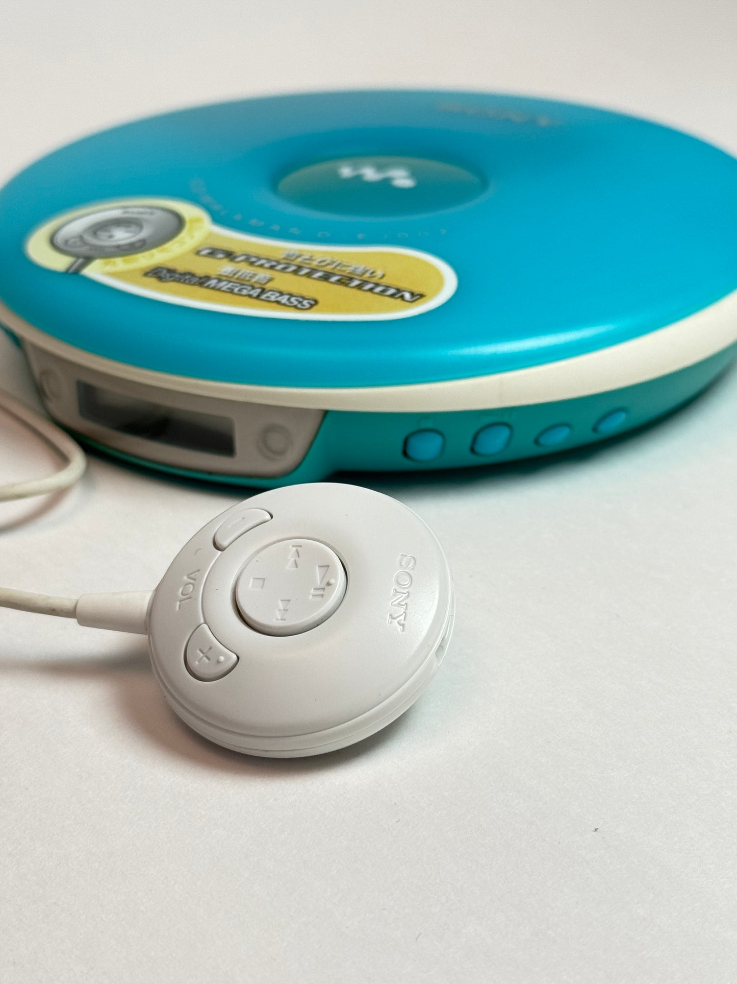 Sony D-EJ001 CD Walkman - Aqua blue