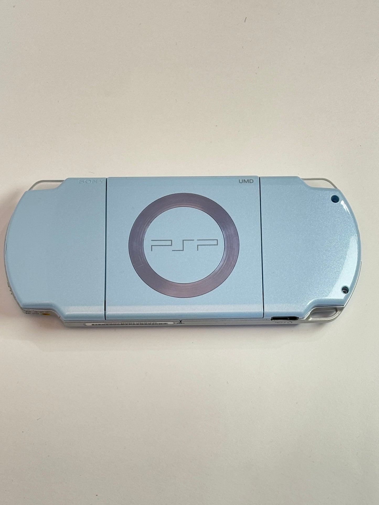 PSP 2000 - Felicia Blue