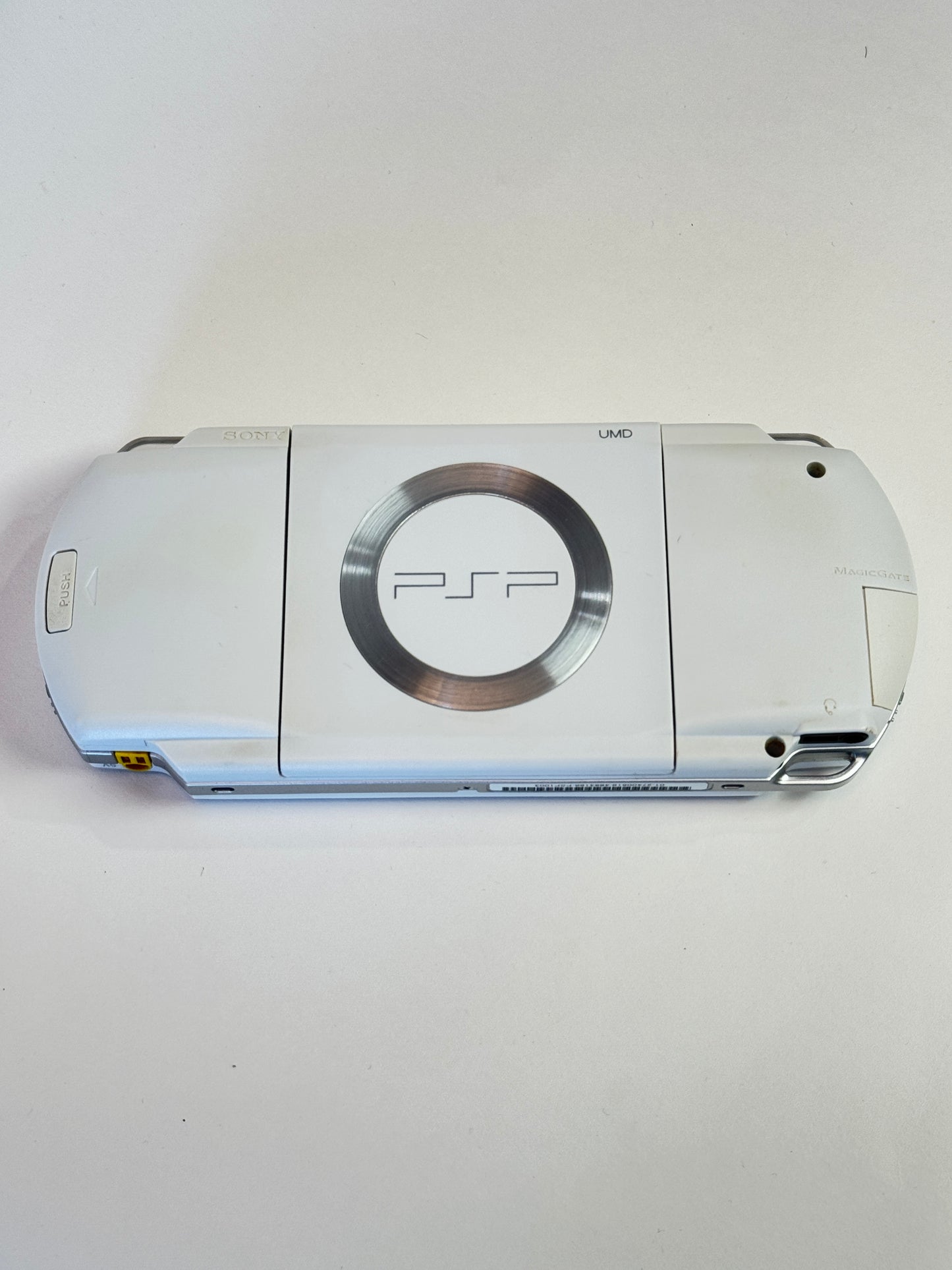 PSP 1000 - White