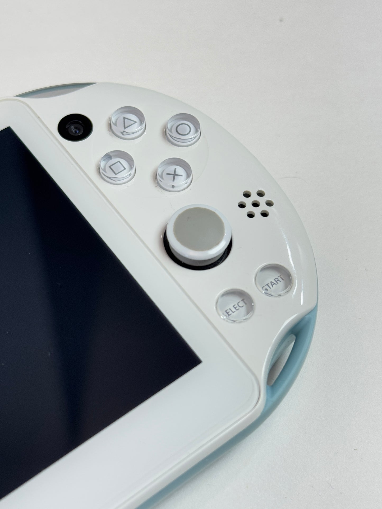 PS VITA 2000 - Light Blue