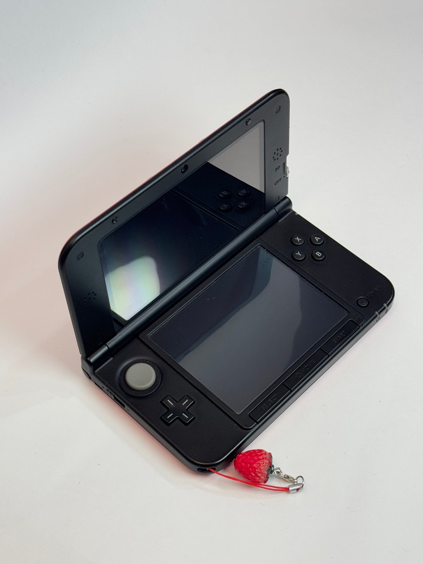 Nintendo 3DS LL - Red