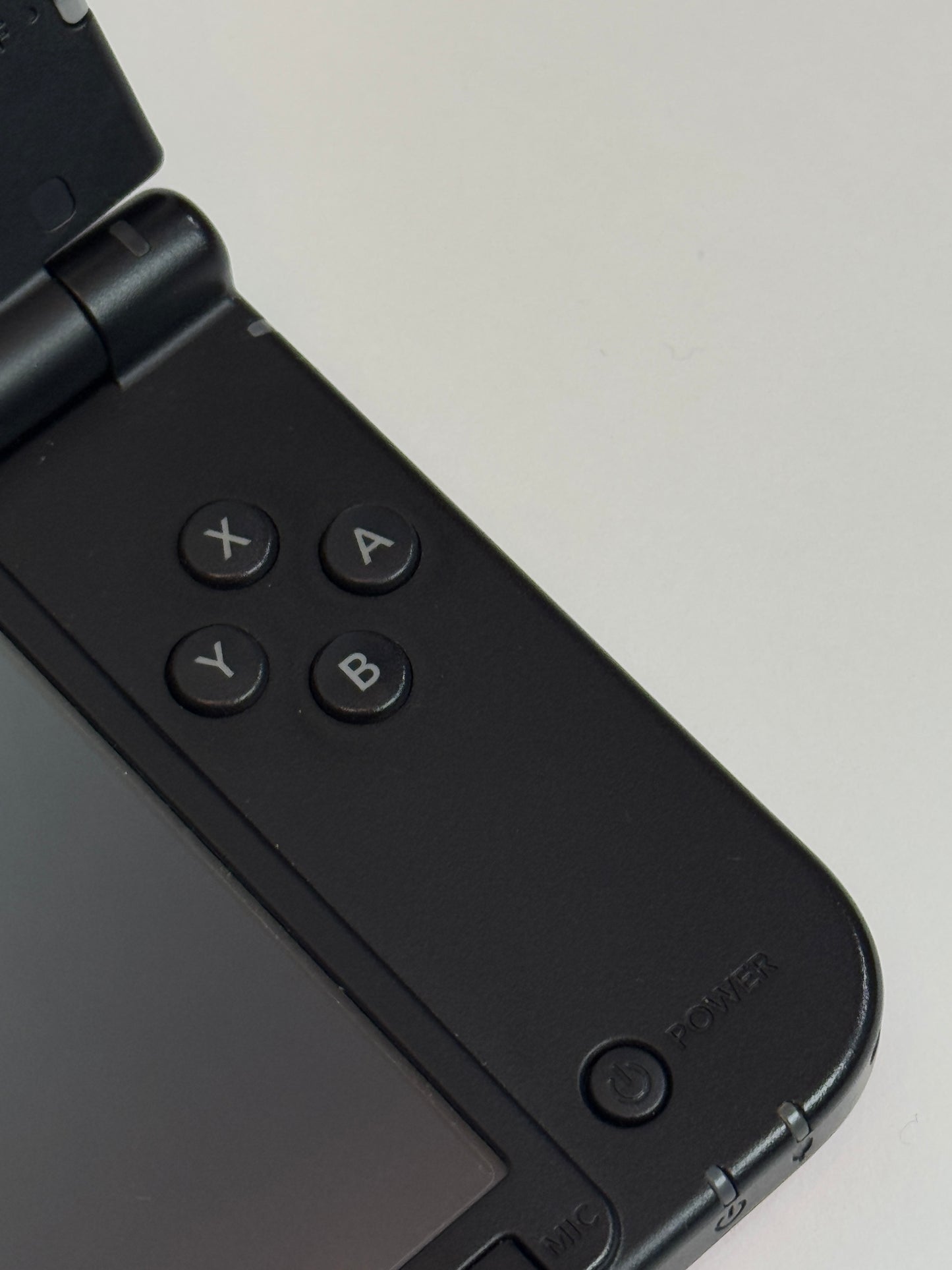 Nintendo 3DS LL - Red