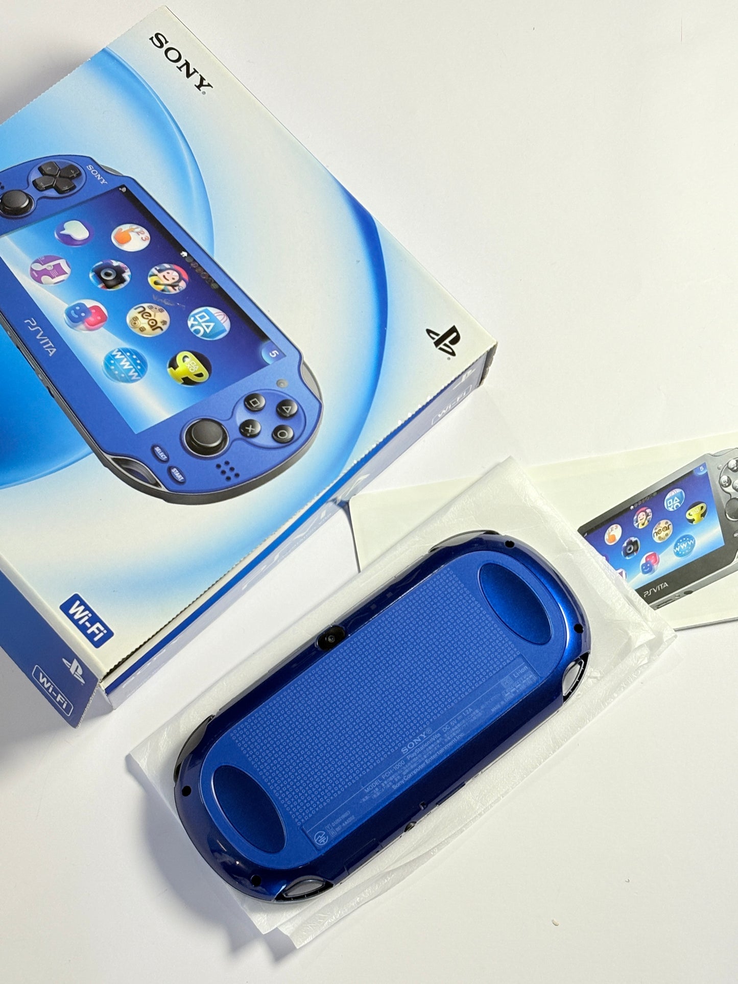 Ps Vita 1000 - Sapphire blue w Original box and acessories