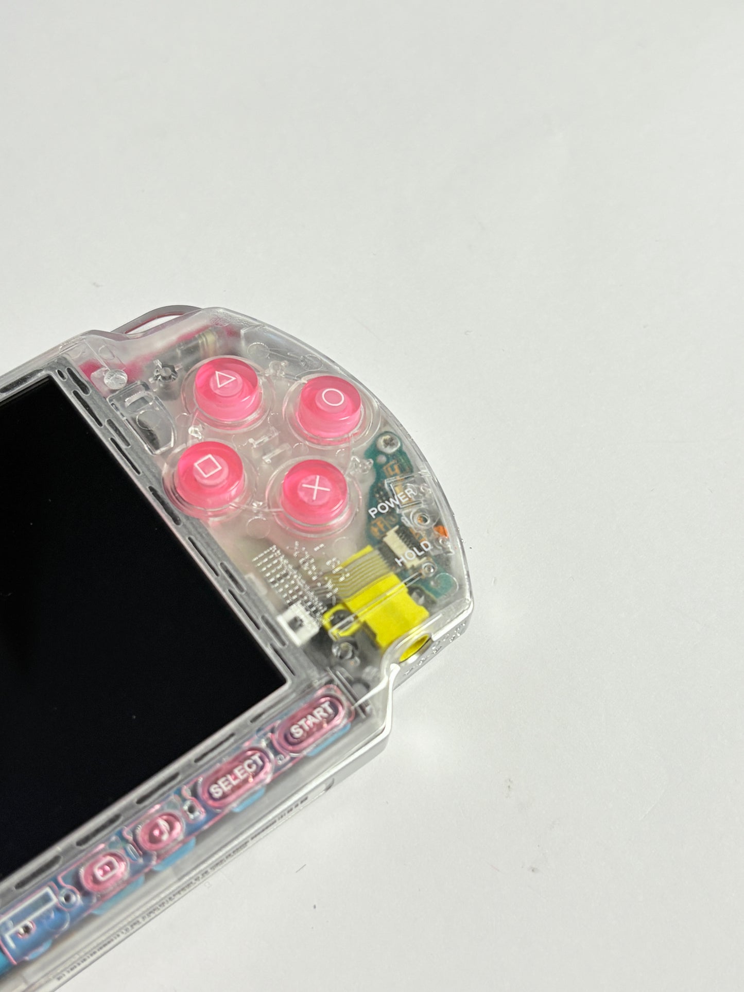 PSP 3000 - Transparent w Pink buttons