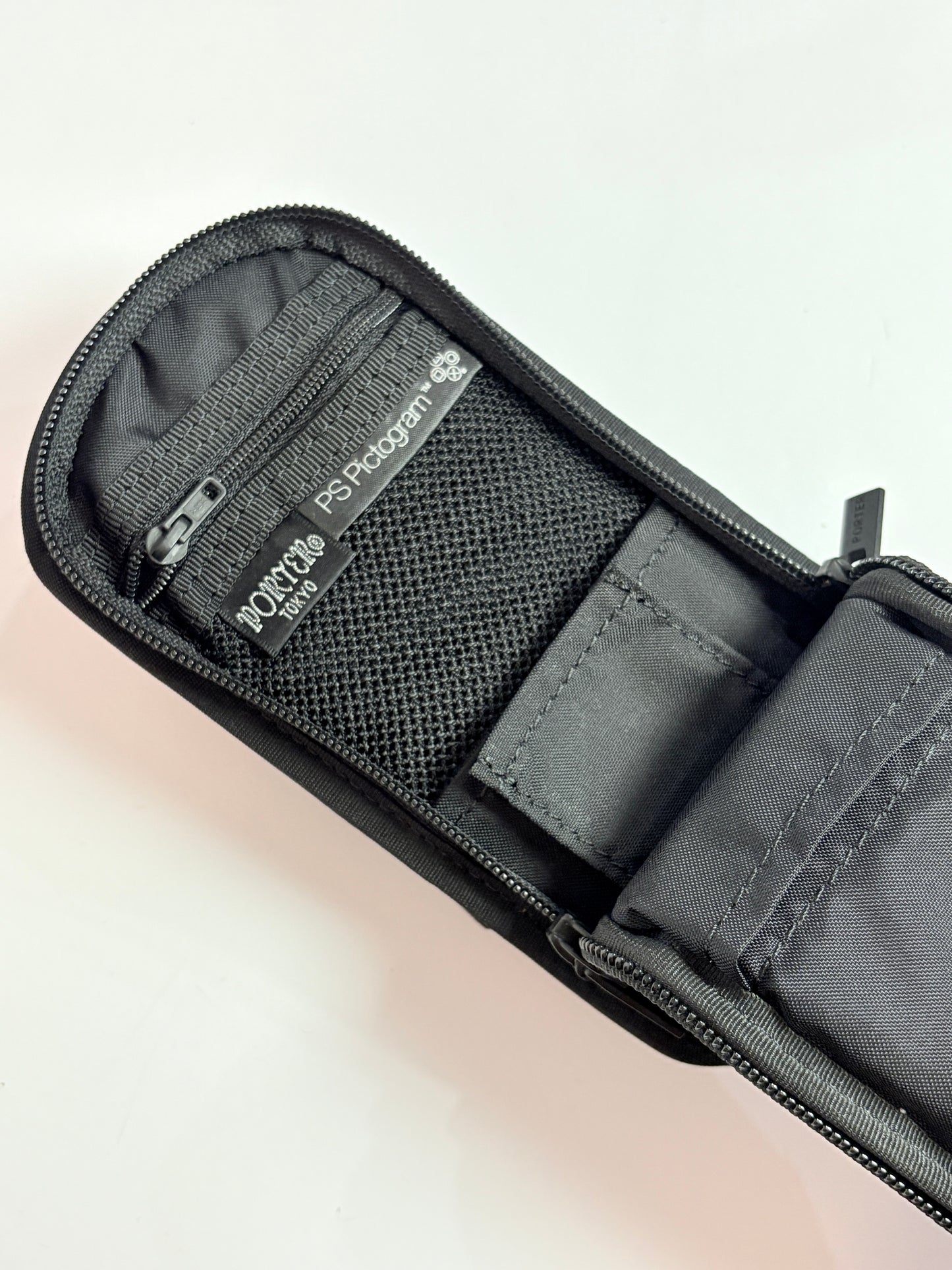 Crisis Core Final Fantasy VII- Limited Edition PORTER PSP Collaboration Pouch