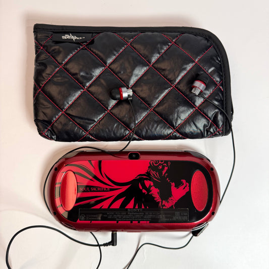 Ps Vita 1000 - Soul Sacrifice edition w original pouch and earbuds