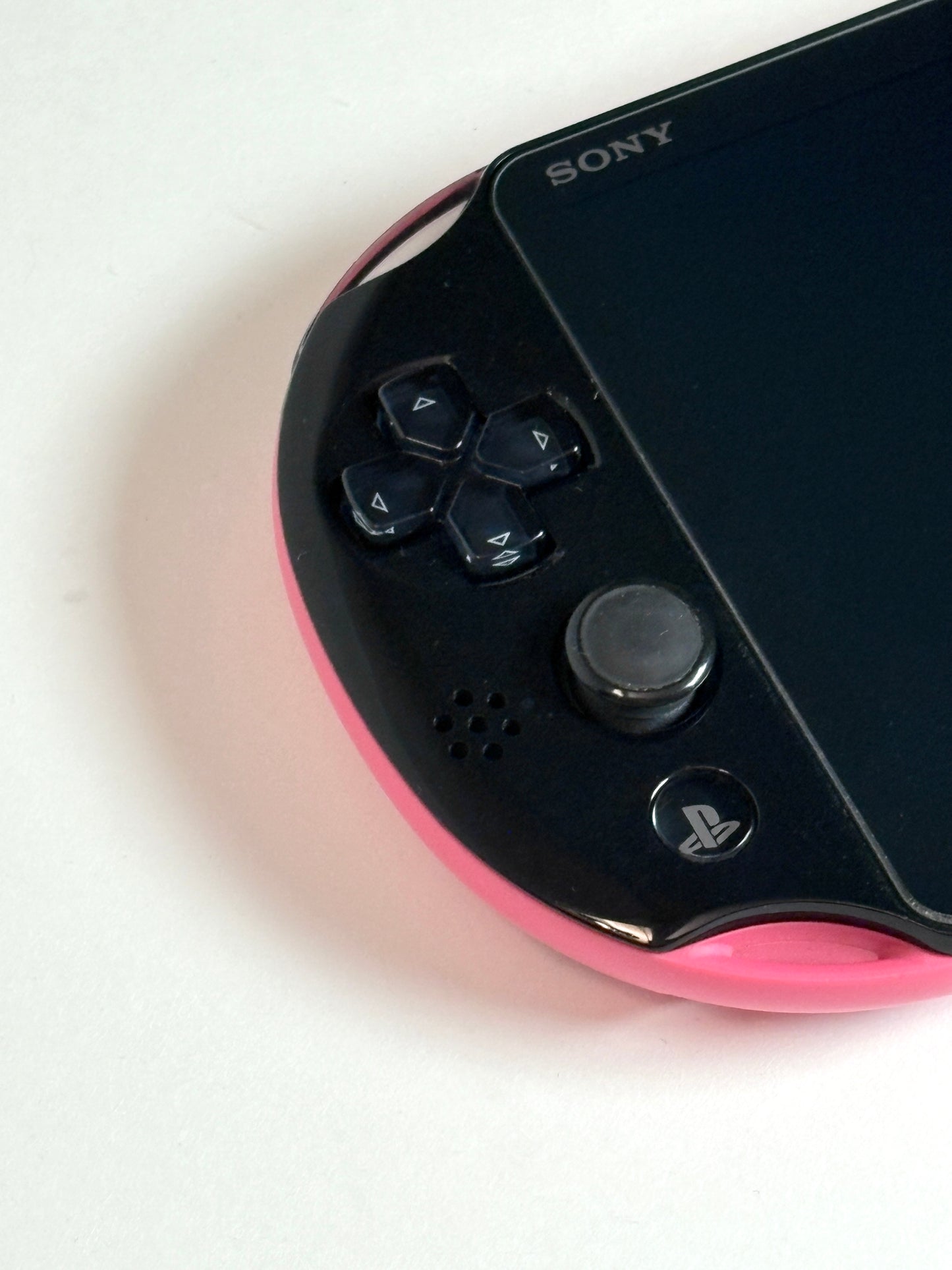 Ps Vita 2000 - Black Pink/Red