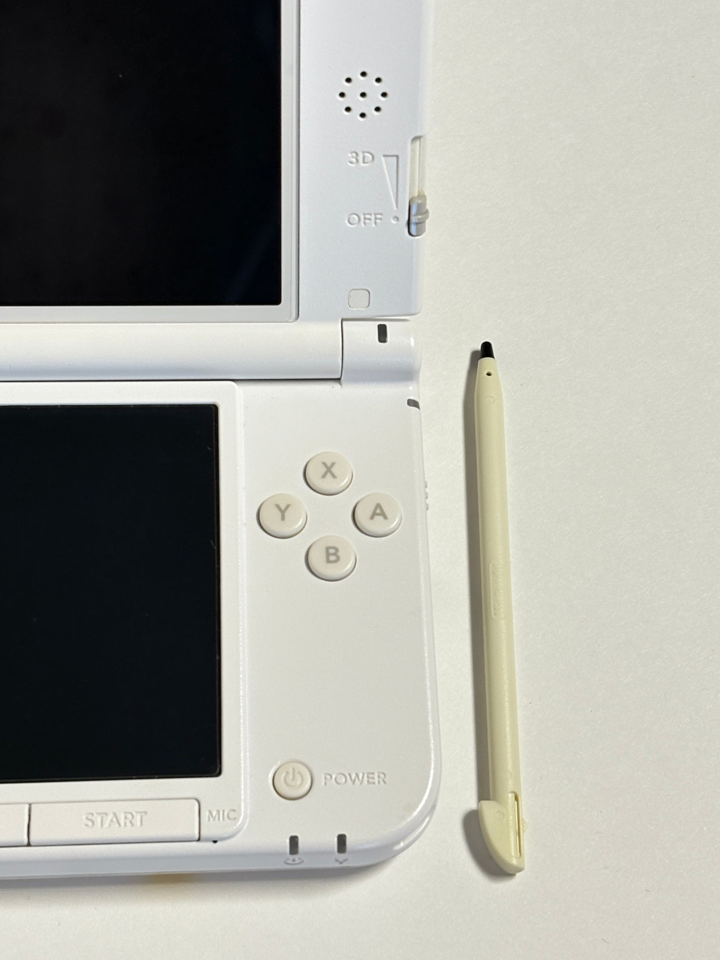 Nintendo 3DS LL - Console Animal Crossing New Leaf