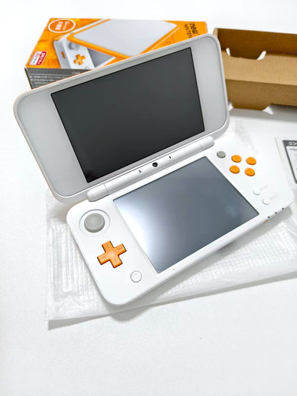Nintendo New 2DS LL - White & Orange