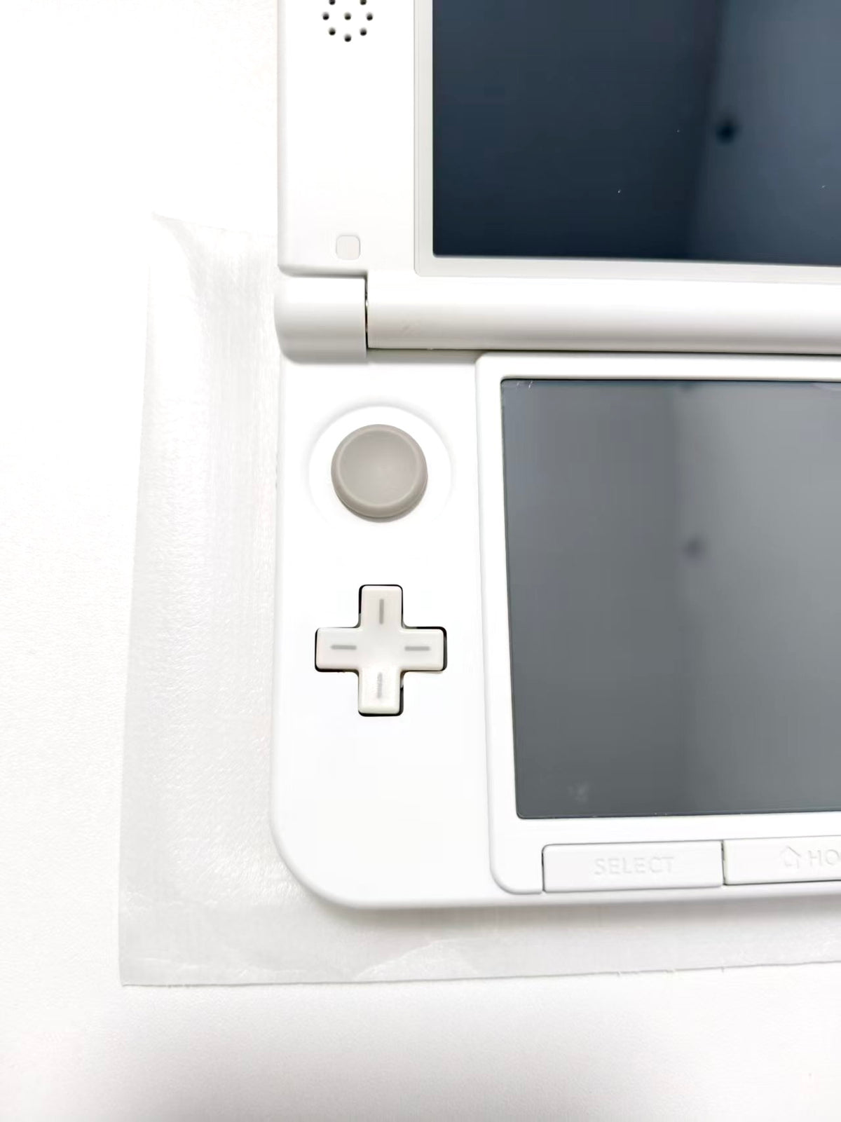 Nintendo 3DS LL - White w original box and acessories