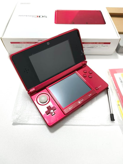 Nintendo 3DS LL - Light Red w original box and acessories