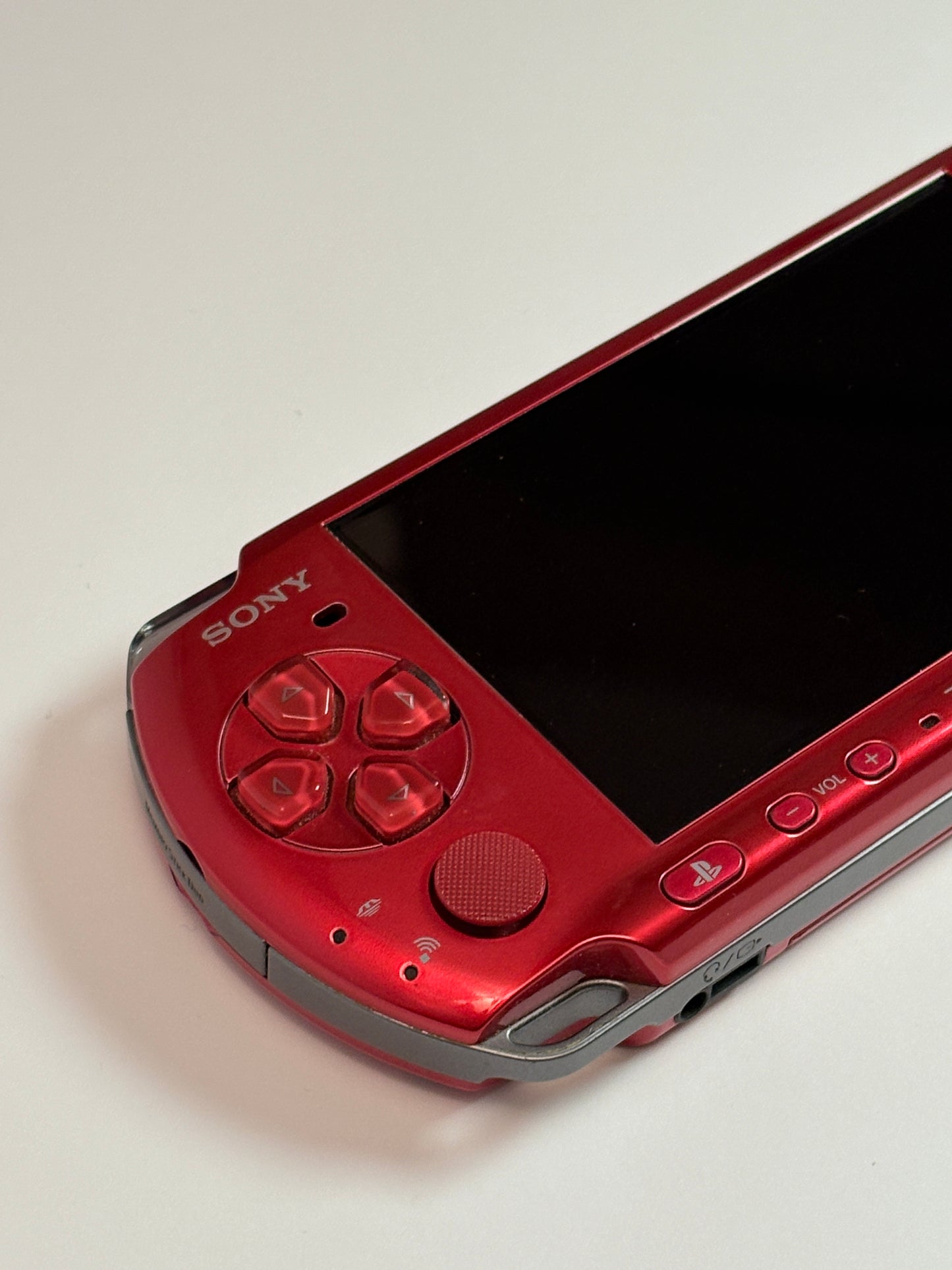 PSP 3000 - Radiant Red