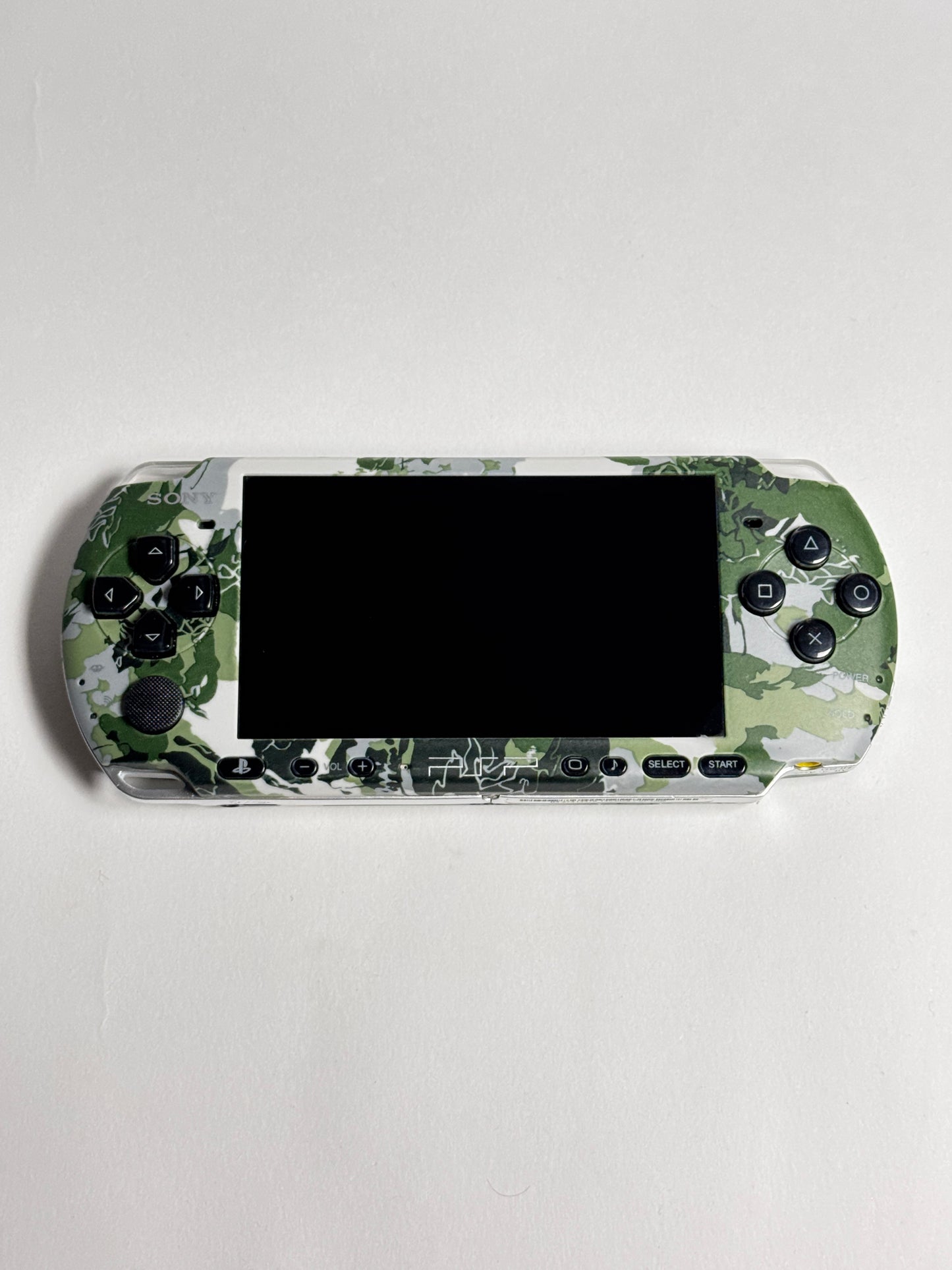 PSP 3000 - Metal Gear Solid Peace Walker - Tactile & IPS Mod