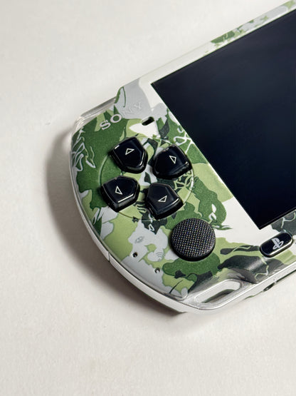 PSP 3000 - Metal Gear Solid Peace Walker - Tactile & IPS Mod