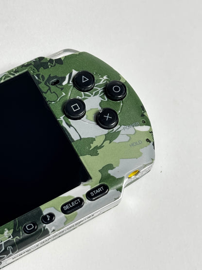 PSP 3000 - Metal Gear Solid Peace Walker - Tactile & IPS Mod