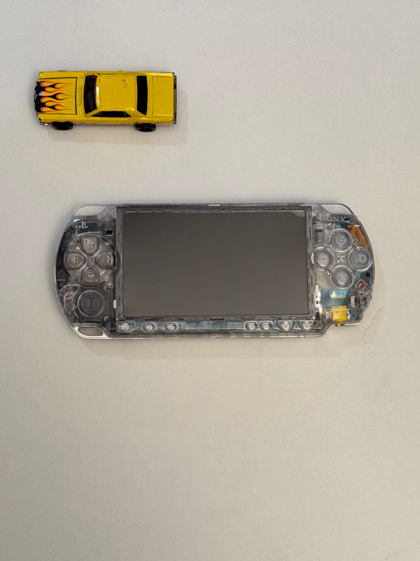 PSP 2000 - Transparent white