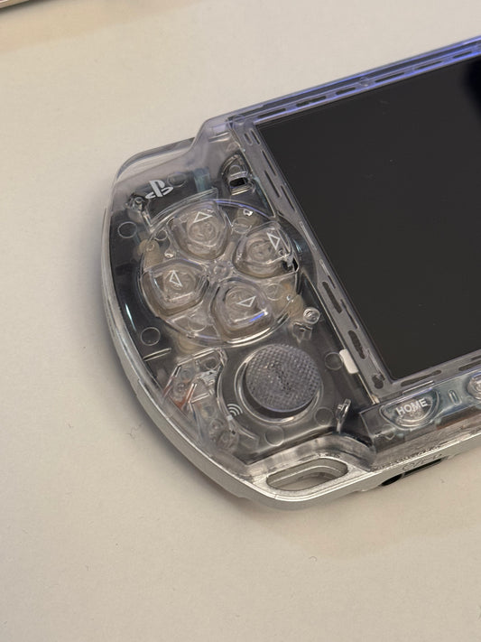 PSP 2000 - Transparent white