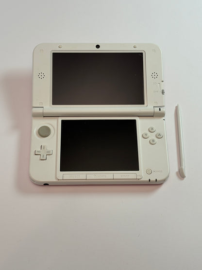 Nintendo 3DS LL - Pink and White