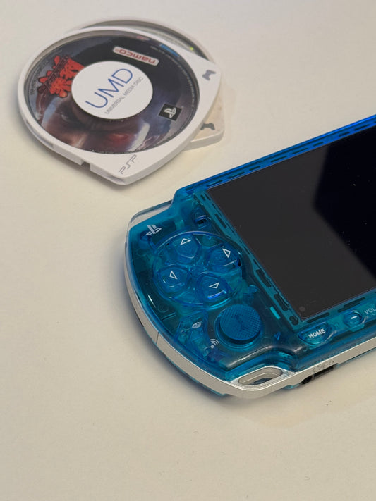 PSP 2000 - Transparent blue