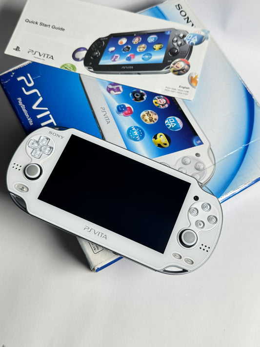 Ps Vita 1000 - Crystal White w original box