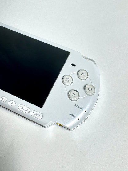 PSP 3000 - Crystal White - IPS