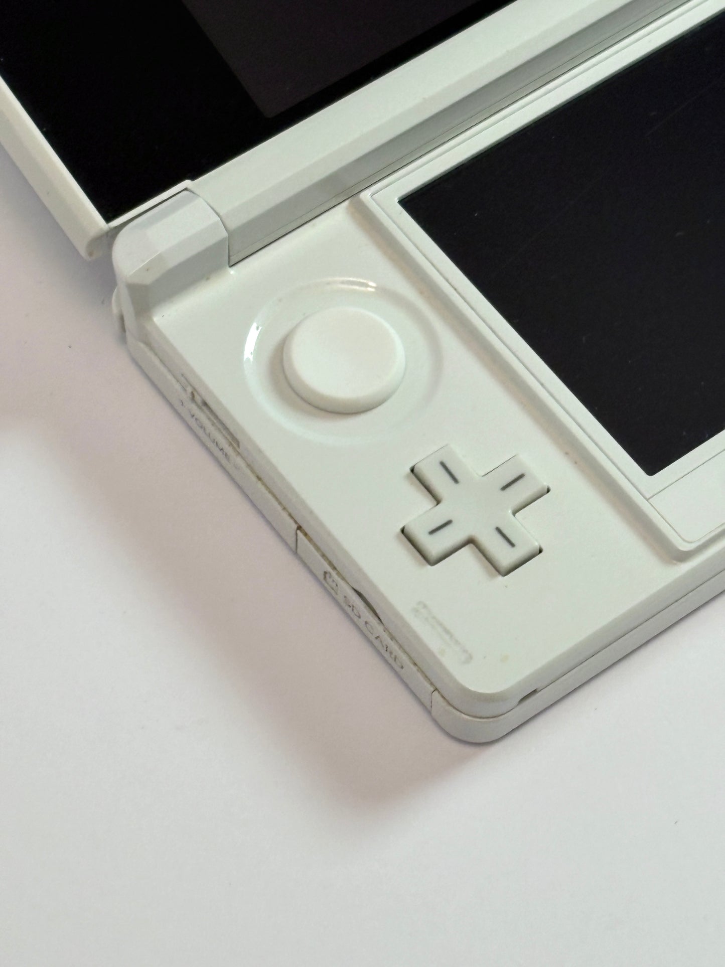 Nintendo 3DS - White
