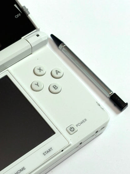 Nintendo 3DS - White