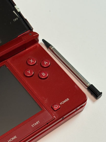 Nintendo 3DS - Red