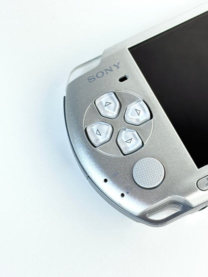PSP 3000 - Silver - IPS