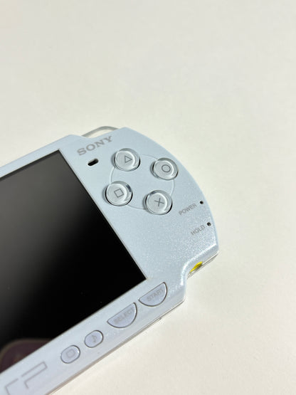 PSP 2000 - Felicia Blue