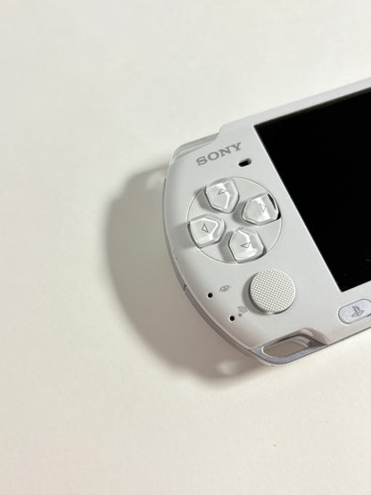 PSP 3000 - Pearl white