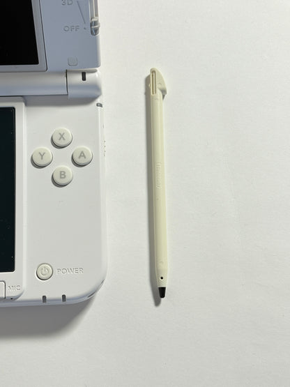 Nintendo 3DS XL - Mario Red x White edition