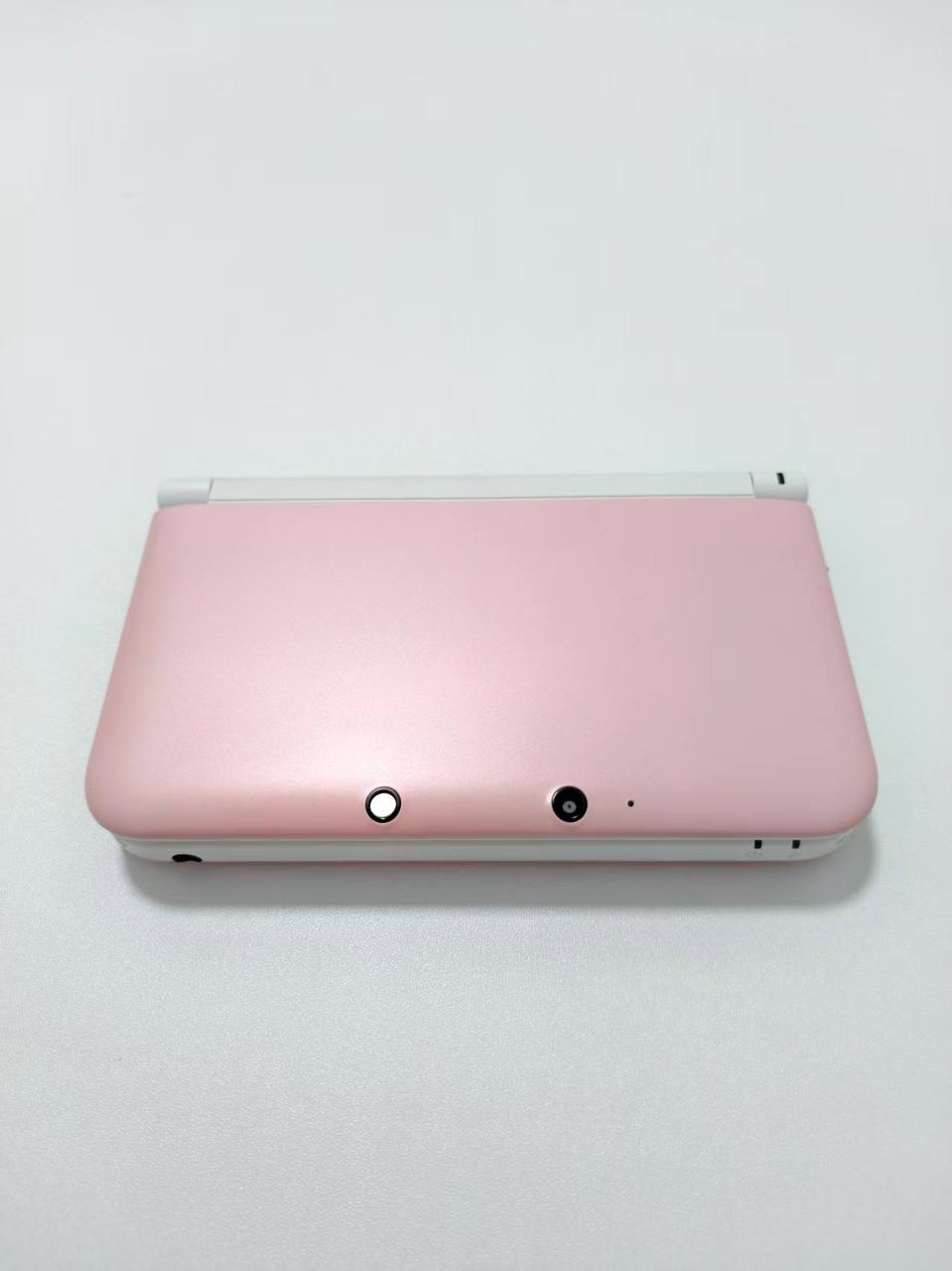 Nintendo 3DS XL - Pink and white