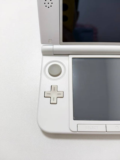 Nintendo 3DS LL - White