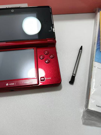 Nintendo 3DS - Red w original box