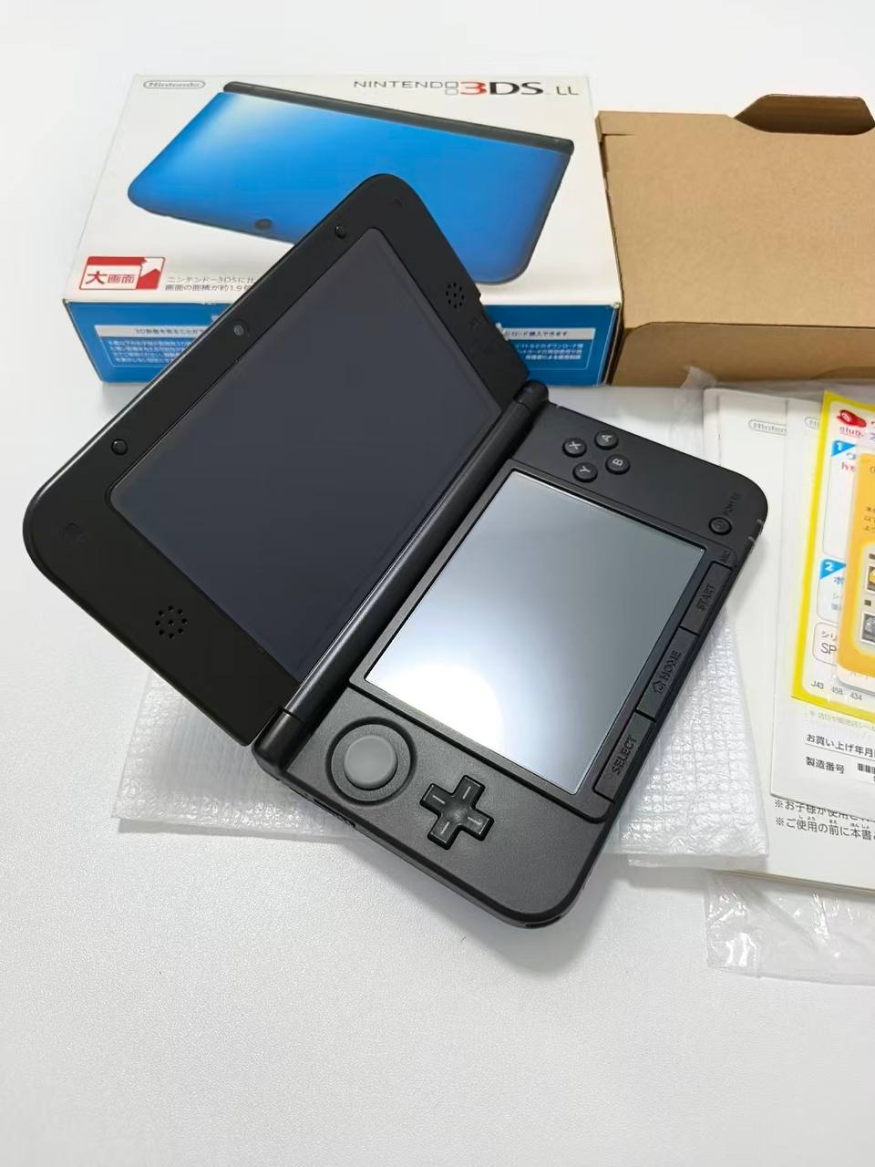 Nintendo 3DS LL - Blue w original box