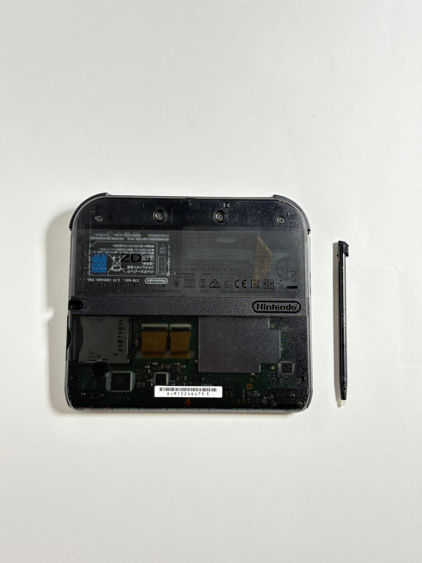 Nintendo 2DS - Transparent Black