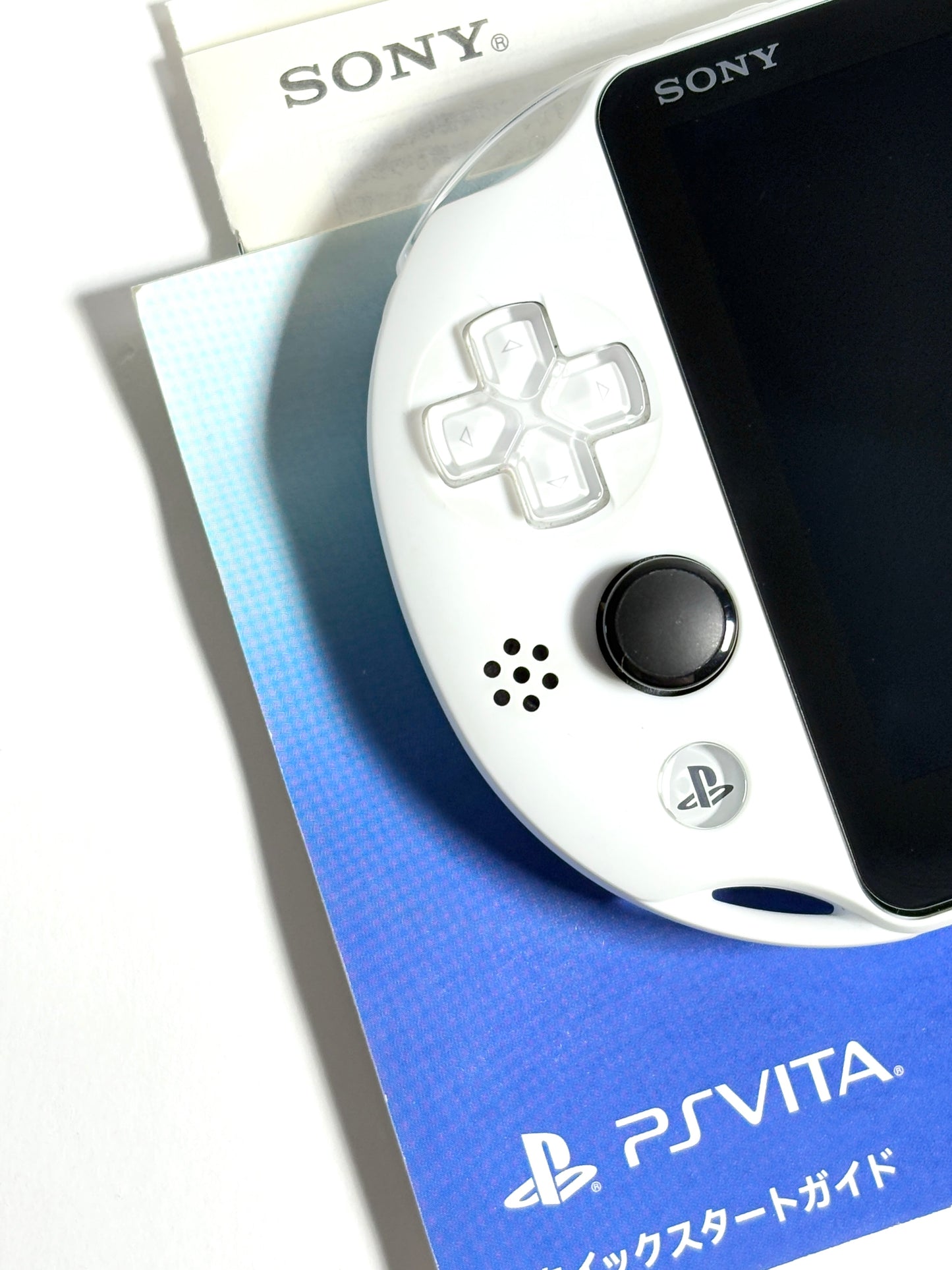 Ps Vita 2000 - Glacier White w Original box